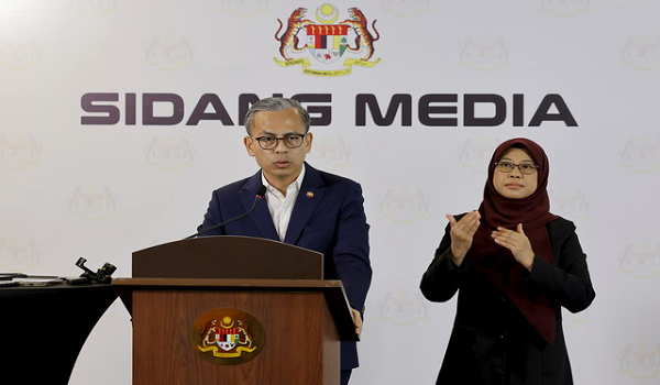 Sidang media mingguan di Kementerian Komunikasi, Putrajaya. - Foto BERNAMA.